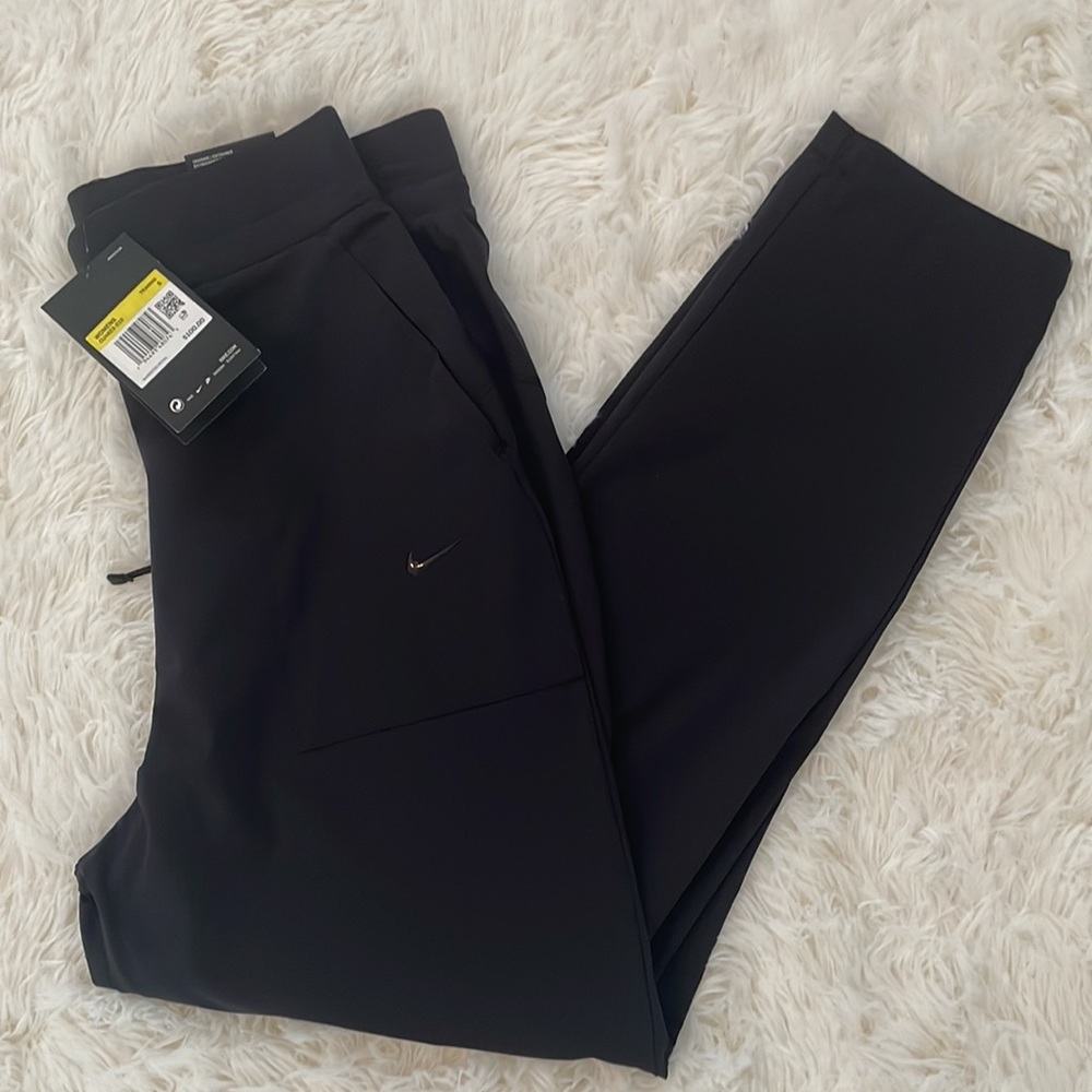 Nike Bliss Luxe Training Pants WM size Small 7/8 length NWT